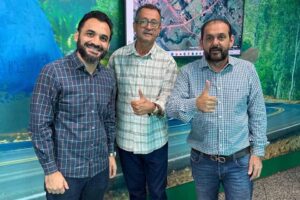 Prefeito Charles Gomes do PSD, destaca-se como um dos mais atuantes administradores públicos do estado