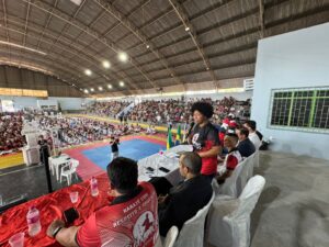 www.deixaeutefalar.com.br Deputada Silvia Cristina faz a abertura da 1ª Copa Champions Club de Karatê Interestilos em Vilhena