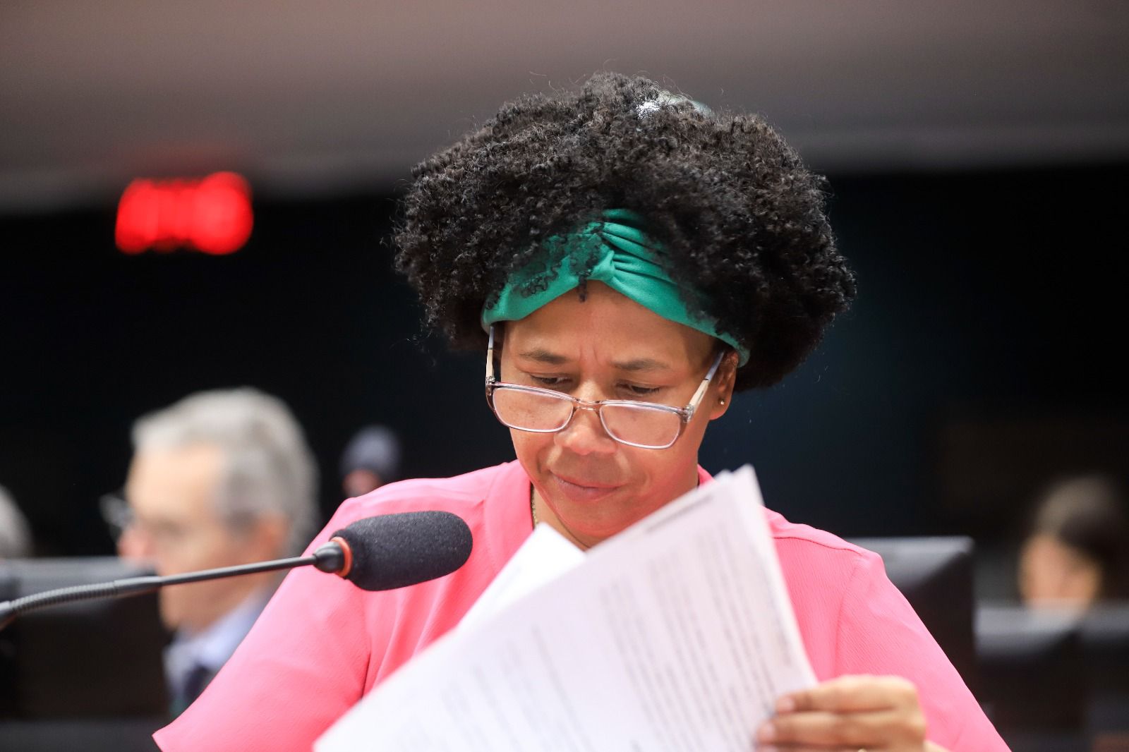 Relatório da deputada Sílvia Cristina a favor de exames genéticos para identificar o câncer de mama, será votado hoje