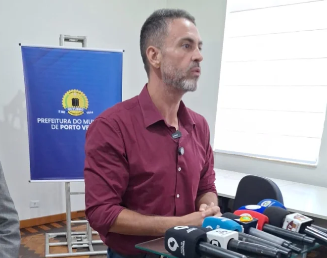 Léo Moraes comenta operação na Semusa e restabelecimento do contrato do lixo