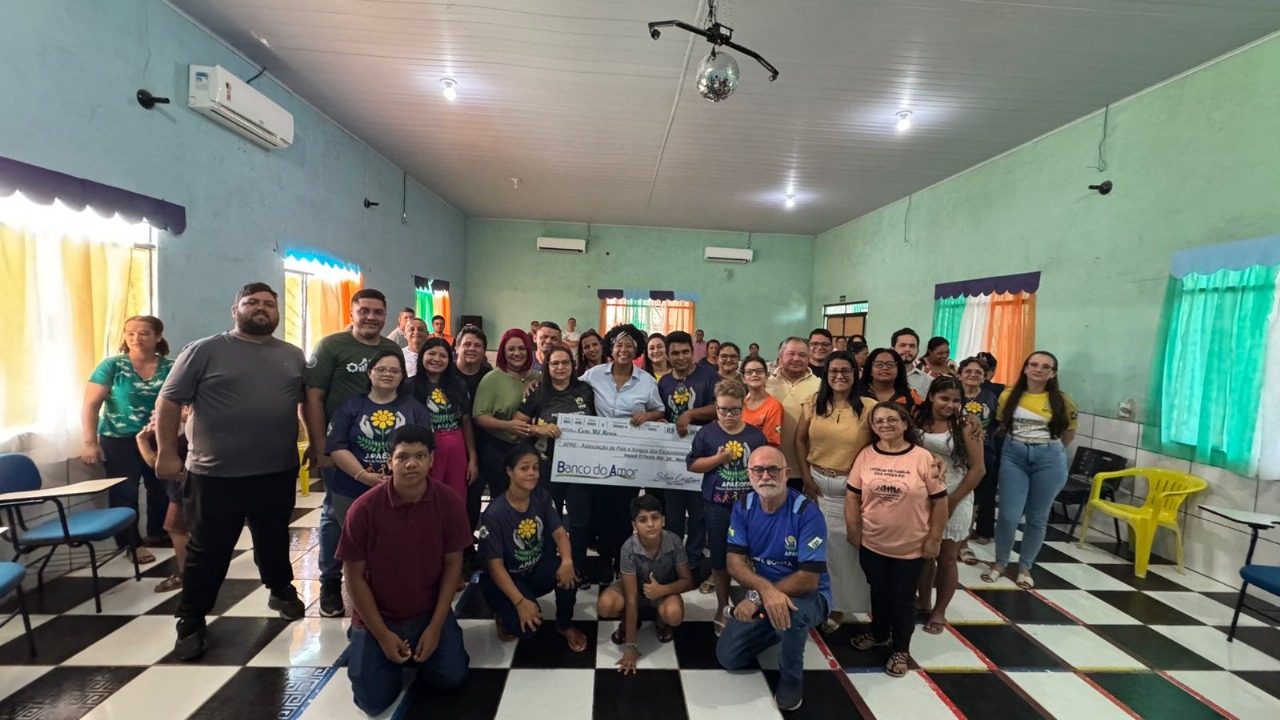 Apae de Itapuã do Oeste recebe R$ 100 de emenda da deputada federal Sílvia Cristina