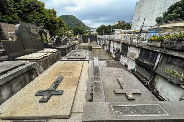 IBGE registra aumento no número de óbitos no brasil após quedas