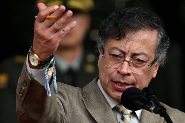 Presidente da Colômbia pede anistia geral e governo de transição na Venezuela