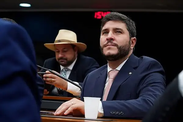 Maurício Carvalho recebe pela segunda vez prêmio nacional de excelência parlamentar