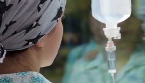Terapia ‘Ficção Científica’: Novo Tratamento de Leucemia Vira Esperança Global