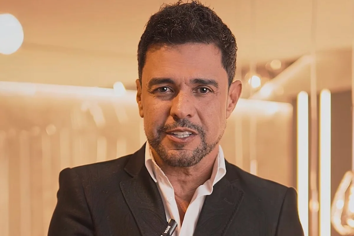 Após pedido de desculpas de Zezé Di Camargo, SBT muda programação especial novamente Após pedido de desculpas de Zezé Di Camargo, SBT muda programação especial novamente