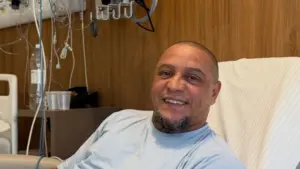 Roberto Carlos passa por cirurgia cardíaca após exames de rotina em São Paulo