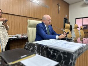 Vereador Gedeão Negreiros pede limpeza e roçagem no entorno de escolas do Parque Amazônia