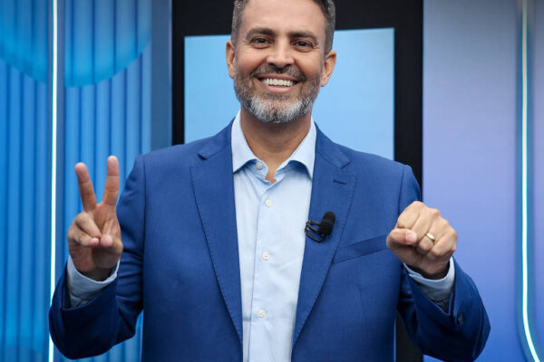 Quando a prefeitura vira palco, a cidade começa a cobrar o preço