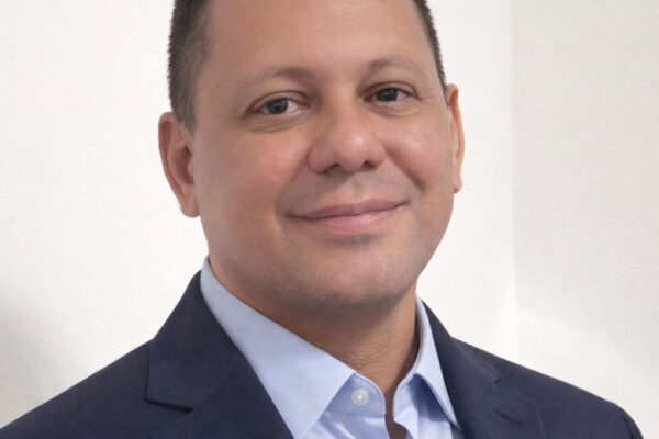 Puxar saco ou puxar carroça divide ambientes públicos e privados