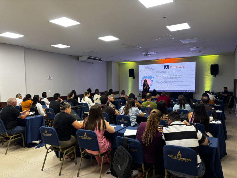 Workshop em Porto Velho redefine inclusão escolar com foco em Neurociência e Governança Educacional