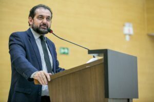 Laerte Gomes confirma repasse de R$ 10 milhões para cirurgia robótica no Hospital de Amor