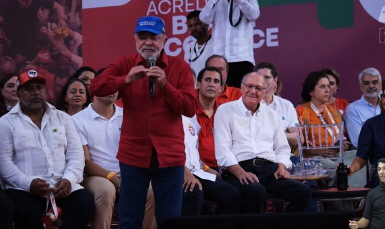 Lula afirma que Cuba sofre 'massacre de especulação' provocado pelos EUA