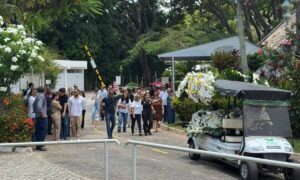 Corpo de Juliana Santiago é velado e cremado em Salvador