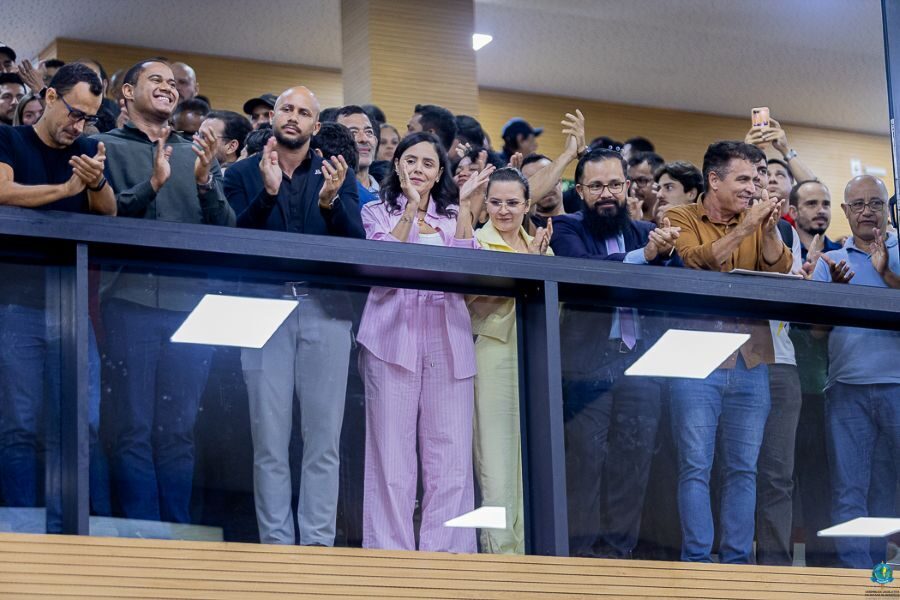 Deputados aprovam reajuste salarial e mudanças na carreira de servidores da Assembleia de Rondônia