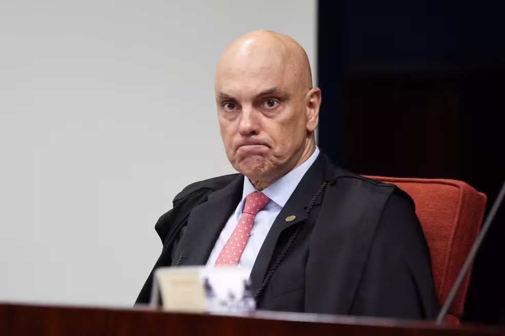 www.deixaeutefalar.com.br Moraes manda prender contador suspeito de quebra de sigilo fiscal de autoridades