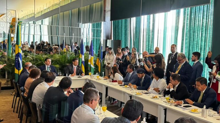 Sílvia Cristina destaca o envio da PEC 47 da transposição à CCJ da Câmara dos Deputados