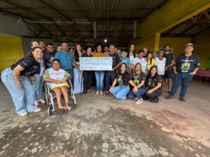 Chupinguaia: Sílvia Cristina anuncia R$ 770 mil para a saúde e participa da entrega de R$ 100 mil para a Apae