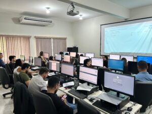 Foco na Transparência: Gestão de Gedeão Negreiros na Câmara de Porto Velho promove capacitação digital para servidores.