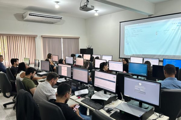 Foco na Transparência: Gestão de Gedeão Negreiros na Câmara de Porto Velho promove capacitação digital para servidores.