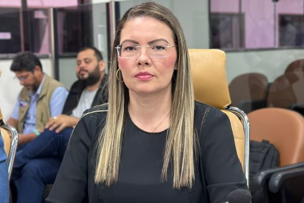Da falta de coleta ao transporte escolar: Vereadora Sofia Andrade expõe crise nos distritos de Porto Velho Da falta de coleta ao transporte escolar: Vereadora Sofia Andrade expõe crise nos distritos de Porto Velho