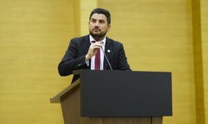 Deputado Jean Mendonça denuncia sucateamento da Usina de Calcário e alerta para prejuízos  aos agricultores