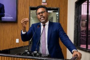 Vereador Devanildo Santana relata agressão durante pronunciamento na tribuna da Câmara Municipal