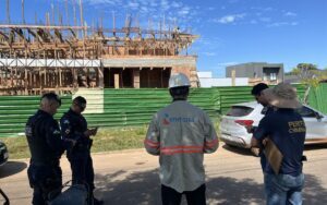 www.deixaeutefalar.com.br Dez condomínios de luxo na zona Sul de Porto Velho tinham energia roubada