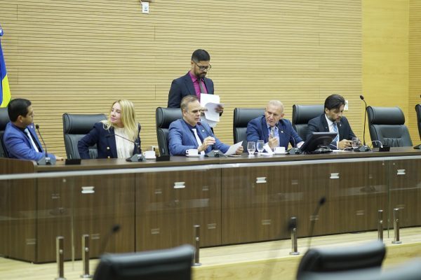 Falhas na emissão de identidade geram críticas na Assembleia e afetam moradores de Rondônia