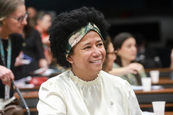 Sílvia Cristina destina R$ 900 mil para fortalecer o trabalho realizado por entidades em Ariquemes