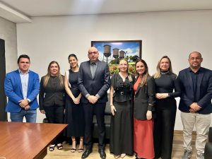 Fortalecendo a democracia: Presidente Gedeão Negreiros recebe representantes do TRE-RO para debater a participação da mulher na política