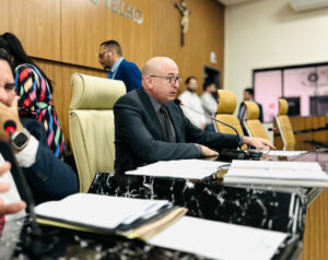 Projeto de Gedeão Negreiros garante apoio escolar para alunos com deficiência e autismo