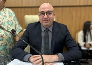Projeto apresentado de Gedeão Negreiros garante prioridade para gestantes na saúde municipal
