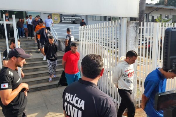 Megaoperação contra extorsão cumpre 131 mandados e prende 14 suspeitos em quatro estados