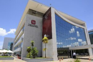 CNMP cobra explicações após questionamentos sobre reforma administrativa de Léo Moraes em Porto Velho