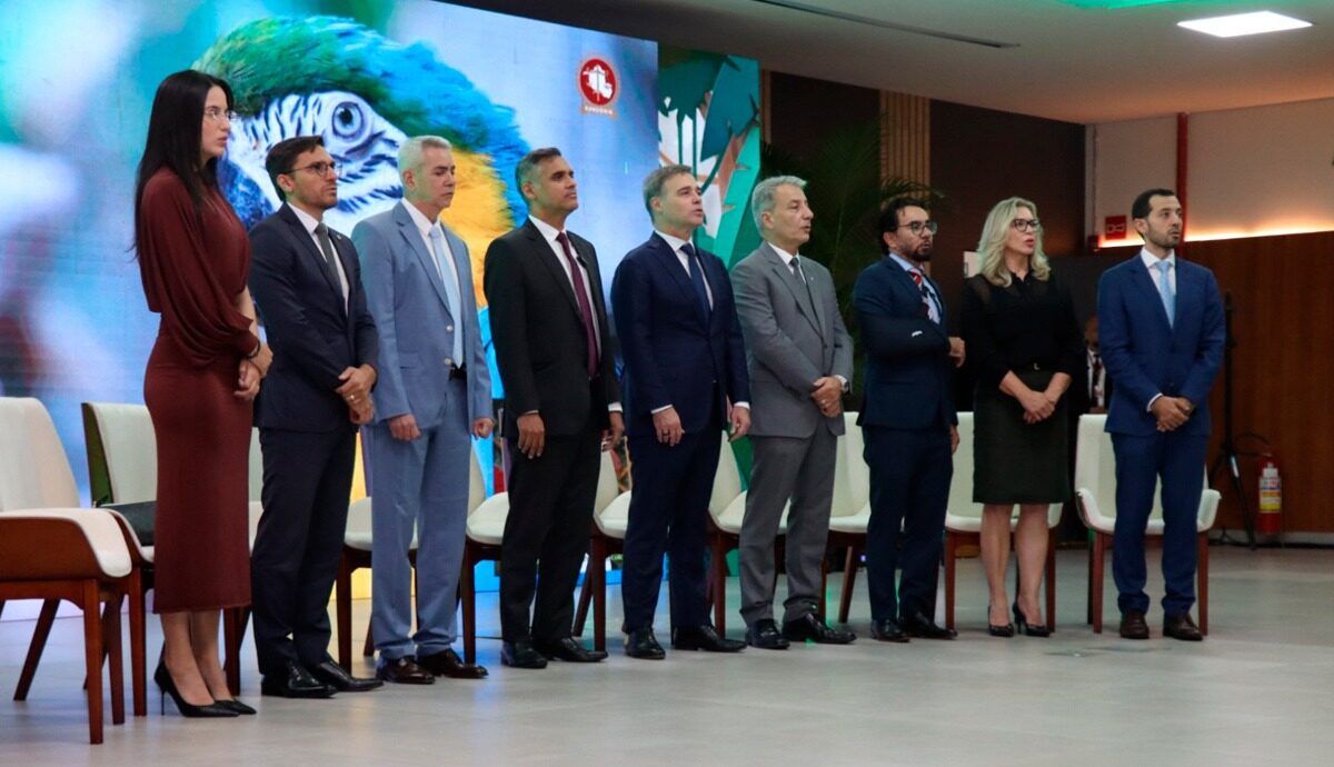 www.deixaeutefalar.com.br Ministro do STF destaca liderança e futuro institucional do MP em palestra magna de encerramento do 1º Congresso Estadual do MPRO