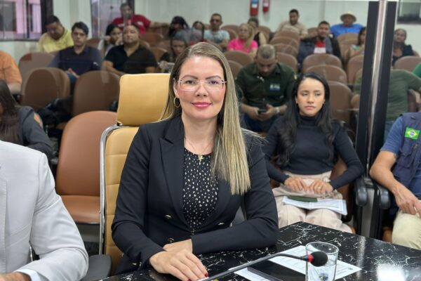 Sofia Andrade propõe distribuição gratuita de próteses dentárias para moradores de baixa renda em Porto Velho