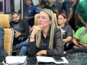 www.deixaeutefalar.com.br Vereadora Sofia Andrade cobra explicações sobre falta de medicamentos nas unidades de saúde de Porto Velho