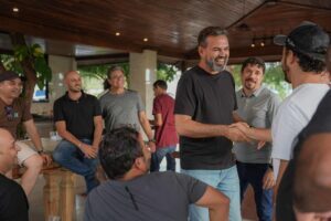 O produtor rural salva vidas e quase nunca recebe reconhecimento, diz Bruno Bolsonaro Scheid ao destacar doações ao Hospital de Amor