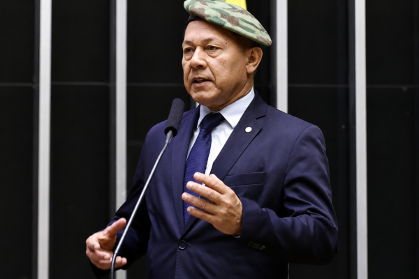 TCU recebe documentos da Câmara sobre suspeita de nepotismo no gabinete de deputado de Rondônia