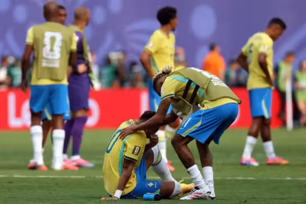 Brasil perde para a Noruega e se despede da Copa do Mundo