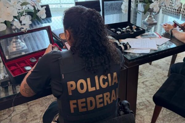 PF faz operação para apurar fraudes em licitações e desvio de recursos públicos