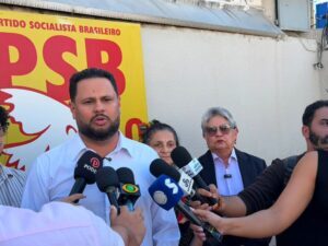 www.deixaeutefalar.com.br PSB oficializa Samuel Costa ao governo e Neidinha Suruí ao Senado em Rondônia