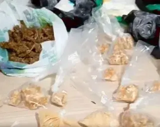 www.deixaeutefalar.com.br Polícia Civil prende duas pessoas e apreende dinheiro e drogas em Porto Velho