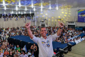 www.deixaeutefalar.com.br Luis Fernando criou isenção do IPVA que beneficia motoristas de aplicativo em Rondônia.