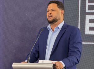 www.deixaeutefalar.com.br Debate ao Governo de Rondônia tem acusações, troca de críticas e promessas