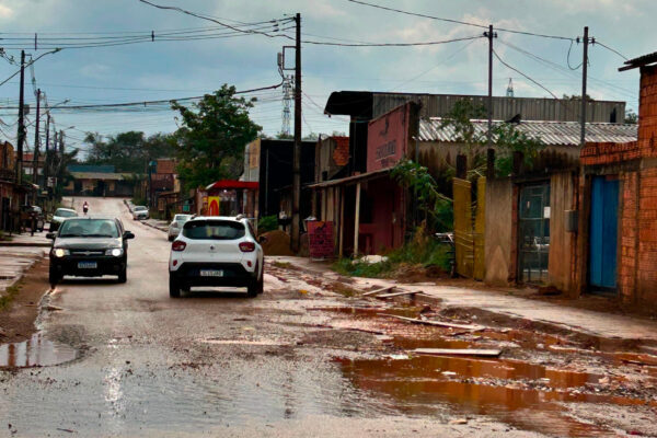 Gedeão Negreiros solicita obras de recapeamento e meio-fio no bairro Cascalheira
