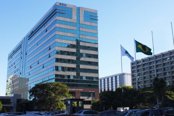 Justiça bloqueia parte dos ativos de instituto de pesquisa após cobrança da União