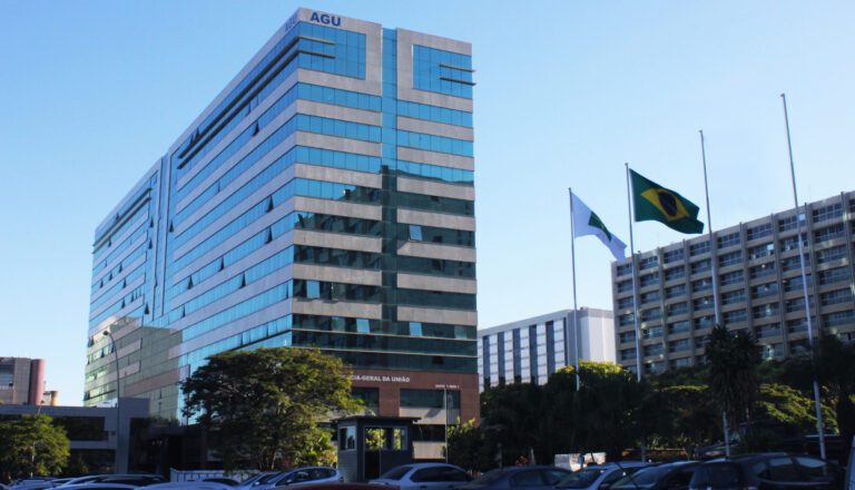 Justiça bloqueia parte dos ativos de instituto de pesquisa após cobrança da União
