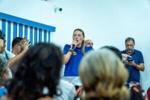 www.deixaeutefalar.com.br PRÉ-CAMPANHA: “Coloquei meu nome para representar quem não se sente representado” afirma Sofia Andrade